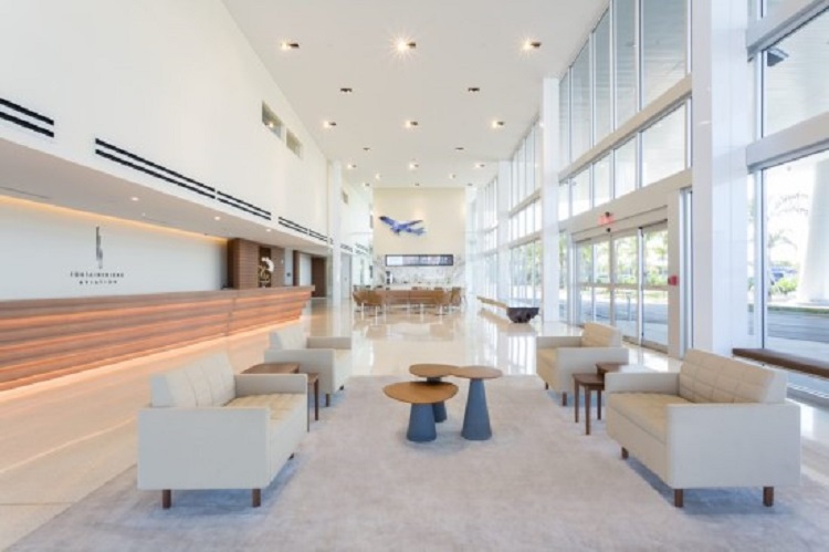 Alto luxo: prédio em Miami conta com aeroporto particular